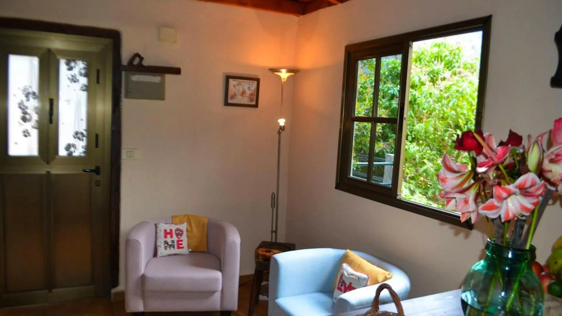 Cosy Chalet With Terrace In Hermigua - Ideal For Couples
