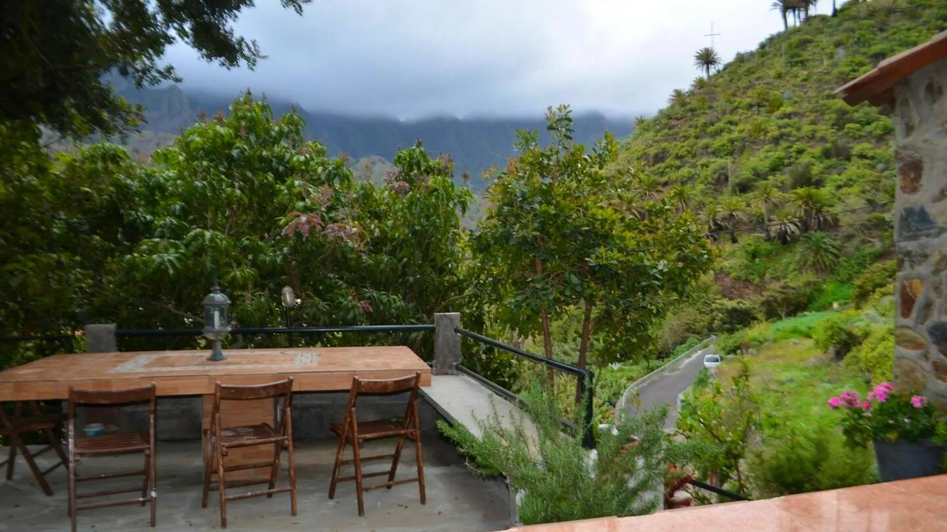 Cosy Chalet With Terrace In Hermigua - Ideal For Couples