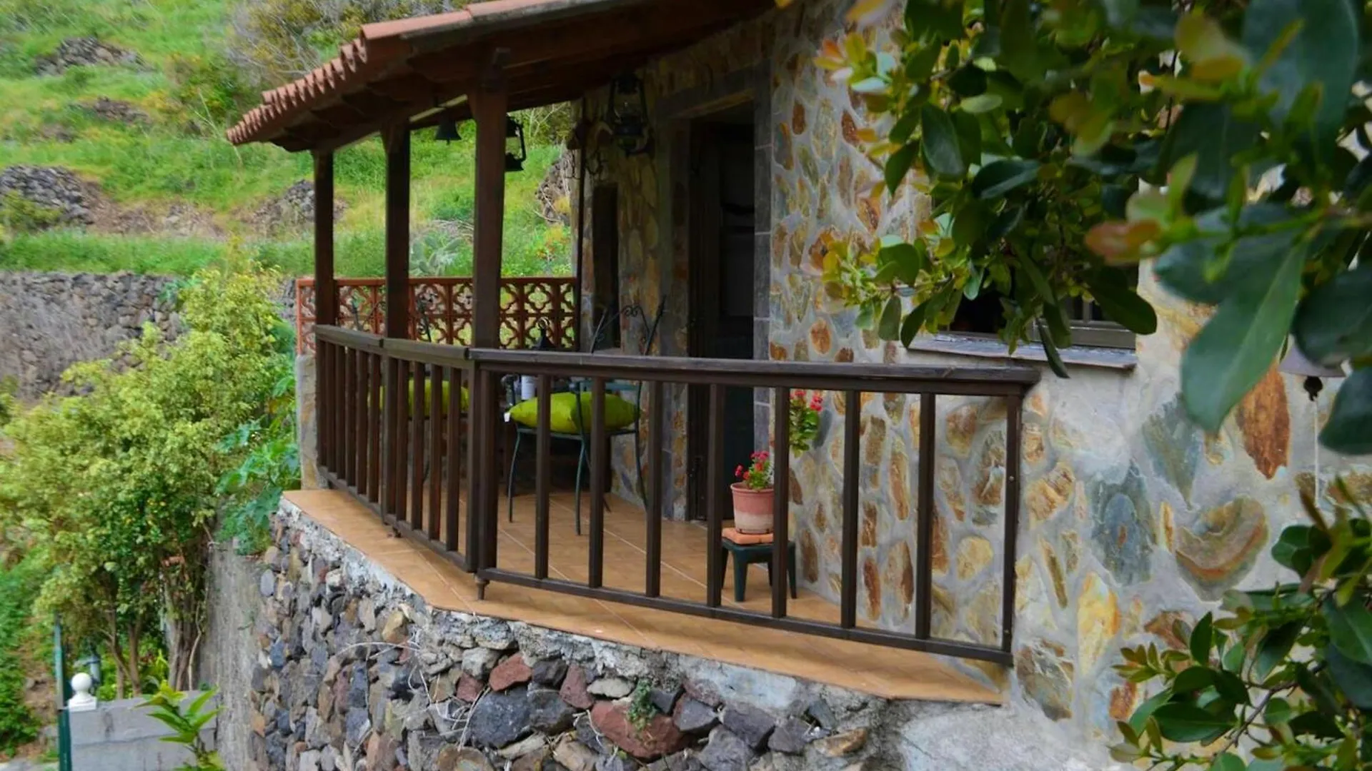 Cosy Chalet With Terrace In Hermigua - Ideal For Couples