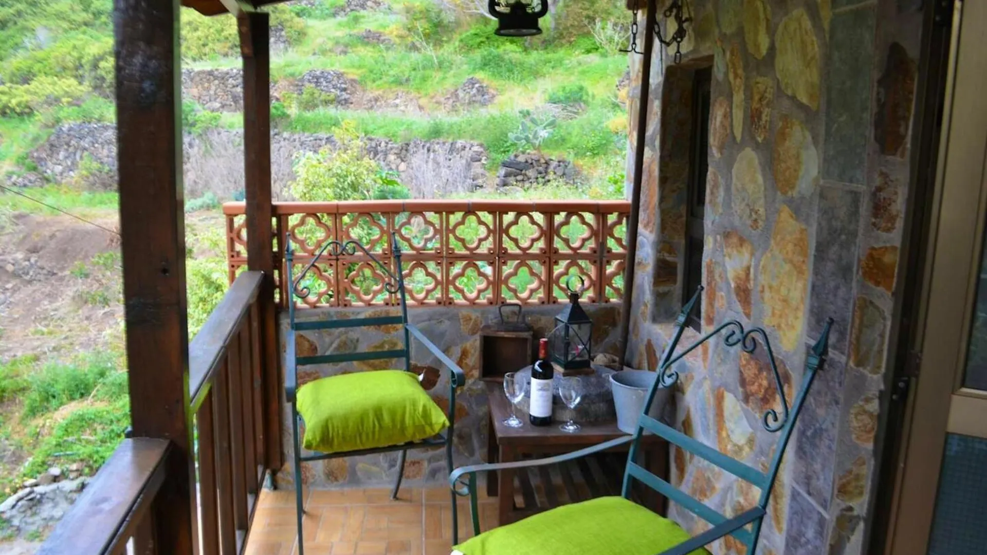Cosy Chalet With Terrace In Hermigua - Ideal For Couples